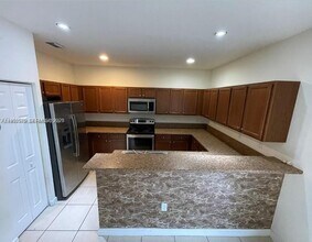 15071 SW 116th St in Miami, FL - Building Photo - Building Photo