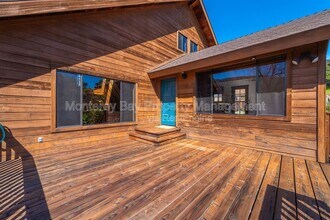 137 E Carmel Valley Rd in Carmel Valley, CA - Building Photo - Building Photo