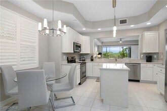 3099 Lancaster Dr in Naples, FL - Foto de edificio - Building Photo