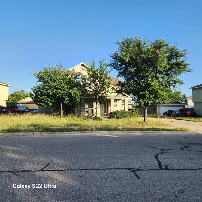 2341 Bluffstone Dr in Round Rock, TX - Building Photo - Building Photo