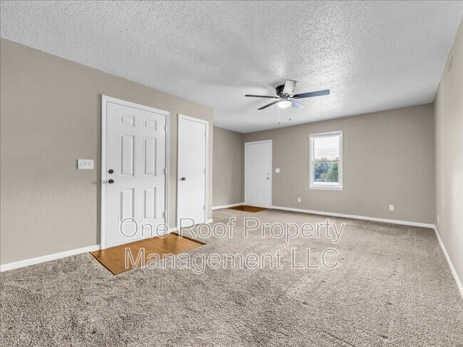 property at 1909 Chateau Dr
