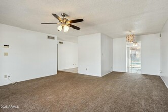 17042 N 31st Ave, Unit 5209 in Phoenix, AZ - Building Photo - Building Photo