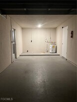 3923 SE 12th Ave in Cape Coral, FL - Building Photo