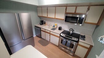 7 Belfast Dr, Unit 7 in North Wales, PA - Building Photo