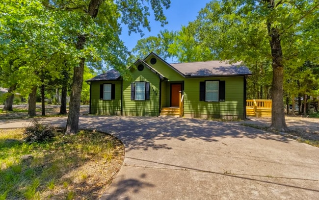 property at 1408 Riverside Dr