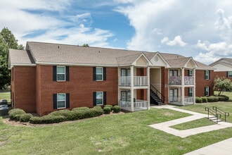 River Run Apartments in Brewton, AL - Foto de edificio - Building Photo