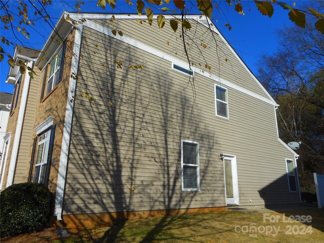 1926 Aston Mill Place in Charlotte, NC - Building Photo - Building Photo