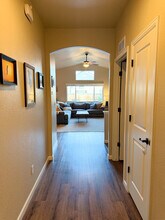 724 Pioneer Dr in Milliken, CO - Foto de edificio - Building Photo