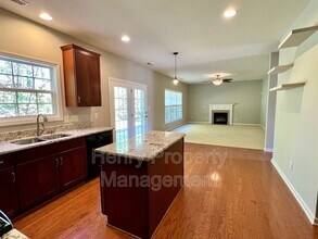 517 Anchor Creek Way in Holly Springs, NC - Building Photo - Building Photo