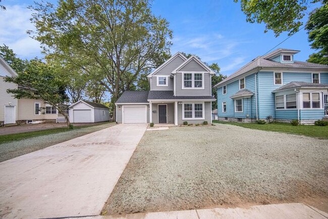 property at 511 Burr St
