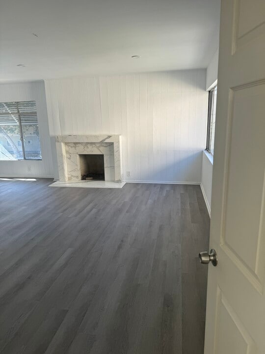 1756 N Normandie Ave, Unit A in Los Angeles, CA - Building Photo
