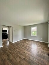 6565 Burr St in Taylor, MI - Building Photo - Building Photo