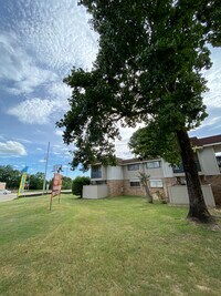 Creekside South in Texarkana, TX - Building Photo - Building Photo