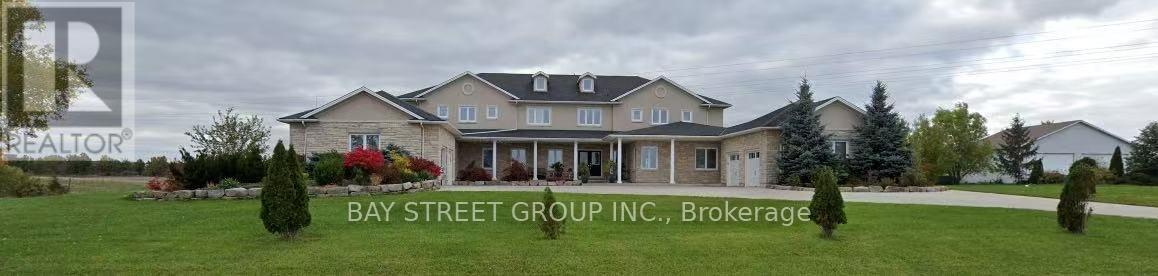 1310 St Paul St W in St Catharines, ON - Building Photo