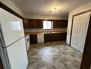601 Valley View in Carl Junction, MO - Building Photo - Building Photo