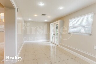 3379 SW 17th St in Fort Lauderdale, FL - Building Photo - Building Photo