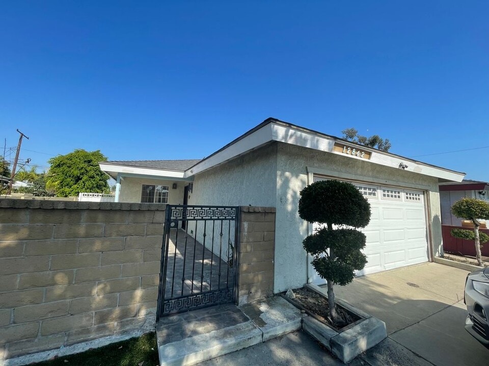 12842 Court St in Garden Grove, CA - Building Photo
