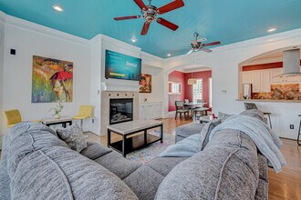 306 Enid St, Unit A in Houston, TX - Foto de edificio - Building Photo