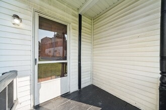 422 N 3rd St in Jeannette, PA - Building Photo - Building Photo