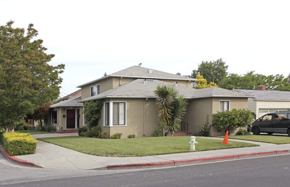 1193-1197 Clinton St in Redwood City, CA - Foto de edificio