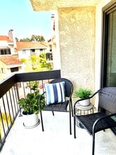 8180 Manitoba St, Unit 0 in Playa Del Rey, CA - Building Photo - Building Photo