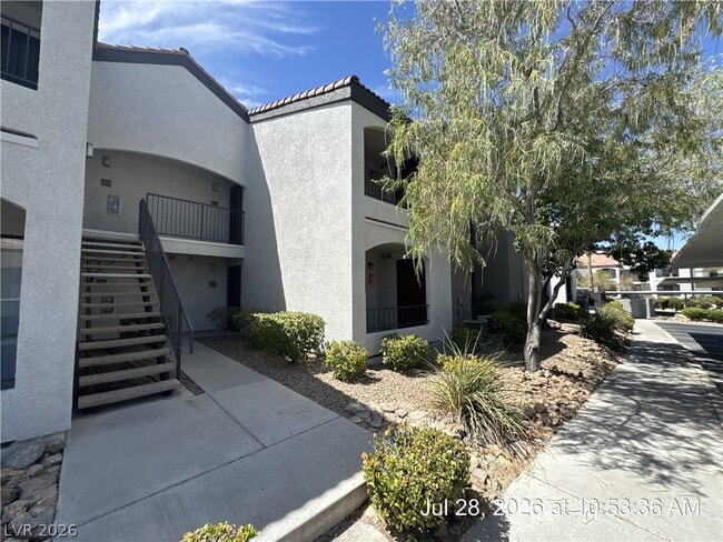 950 Seven Hills Dr