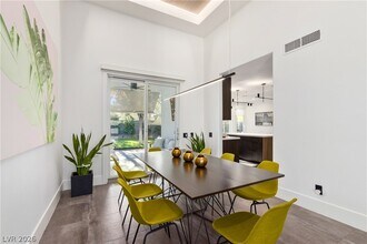 9301 St James Cir in Las Vegas, NV - Building Photo - Building Photo