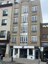 35-21 Farrington St in Queens, NY - Building Photo - Building Photo