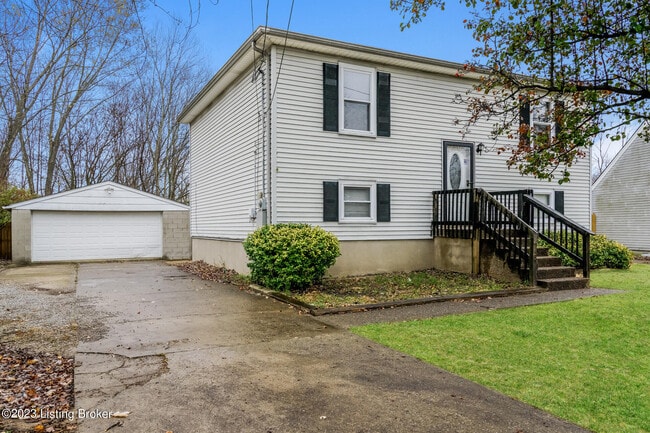10509 Hillpark Dr in Louisville, KY - Building Photo - Building Photo