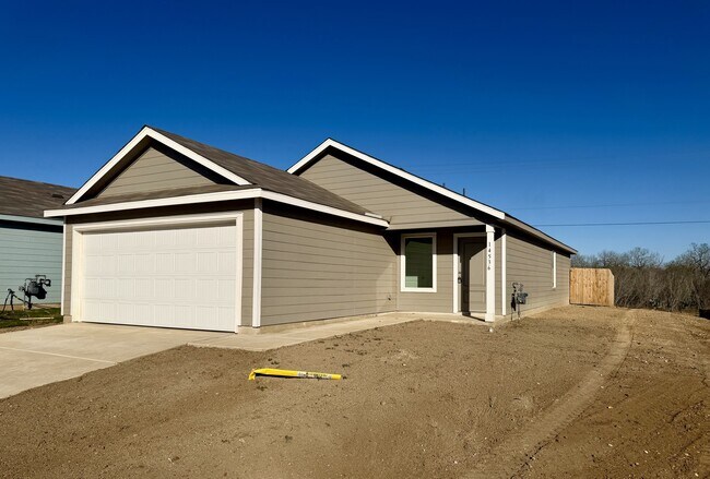 14536 Azzurro Stone in Elmendorf, TX - Building Photo - Building Photo