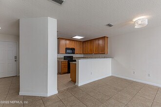 1500 Calming Water Dr in Orange Park, FL - Building Photo - Building Photo