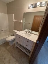 5685 Barney Ln in Columbus, OH - Building Photo - Building Photo