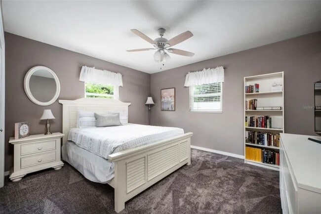 property at 1215 E Lumsden Rd