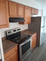 8131 W Raven Dr in Arizona City, AZ - Building Photo