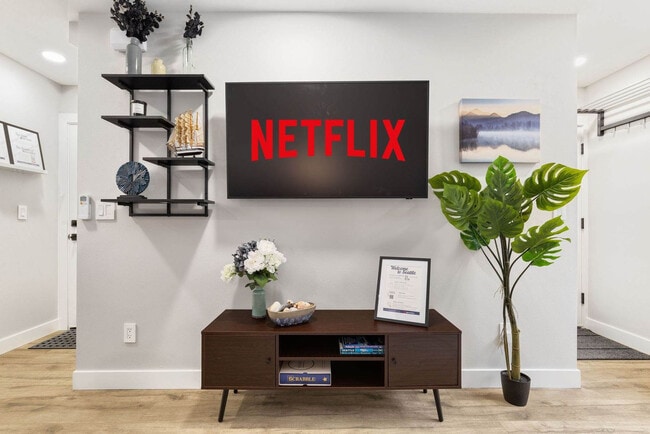 7549 32nd Ave NW in Seattle, WA - Building Photo - Building Photo