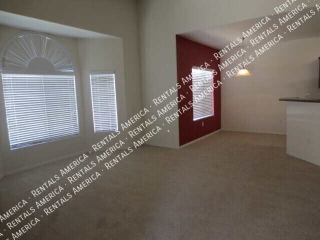 17017 N 12th St in Phoenix, AZ - Building Photo - Building Photo