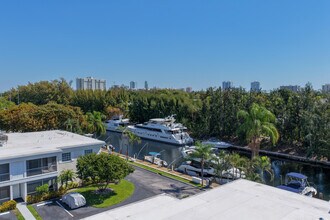 6231 Bay Club Dr in Fort Lauderdale, FL - Building Photo - Building Photo