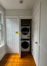 256 Newbury St, Unit 5 in Boston, MA - Foto de edificio - Building Photo