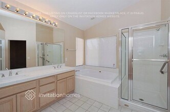 4752 Poppywood Dr in Las Vegas, NV - Building Photo - Building Photo