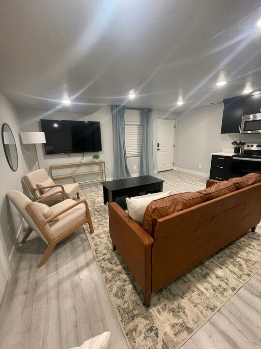 201 N 20 W in Orem, UT - Building Photo