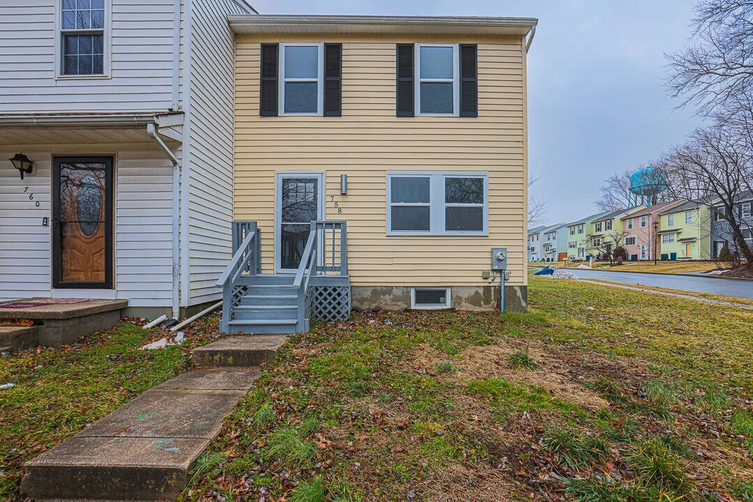 758 Custis St in Aberdeen, MD - Building Photo
