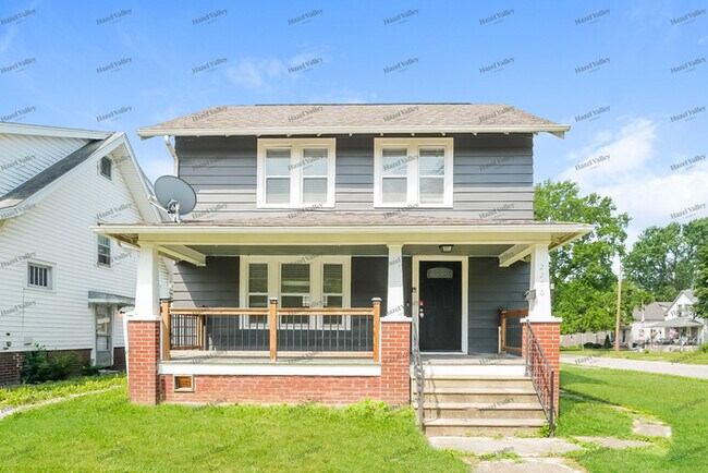 property at 2706 Lexington Ave