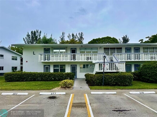 378 Durham Cir in Deerfield Beach, FL - Building Photo - Building Photo