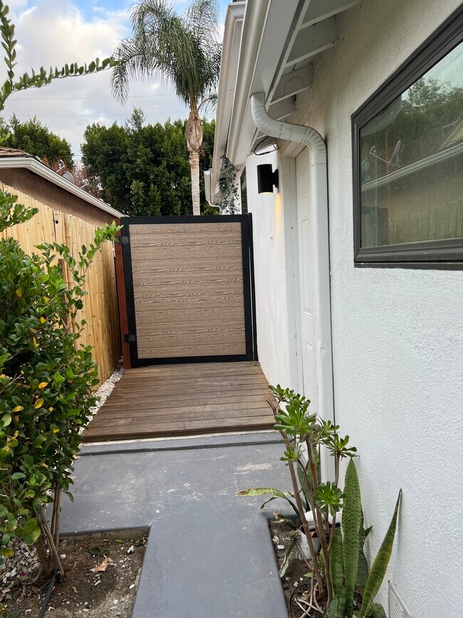 4938 Alonzo Ave Rentals in Encino, CA