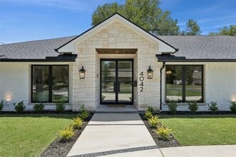 4042 Mendenhall Dr in Dallas, TX - Building Photo - Building Photo