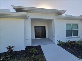 4309 NE 20th Ct in Cape Coral, FL - Building Photo