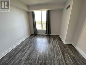 10-1210 Northtown Way in Toronto, ON - Building Photo - Building Photo
