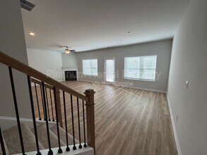 342 Lanier Cir in Woodstock, GA - Building Photo - Building Photo