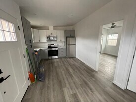 1077 Connecticut St, Unit #2 in Imperial Beach, CA - Building Photo