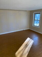 8 Wakefield Ave in Wakefield, MA - Building Photo - Building Photo